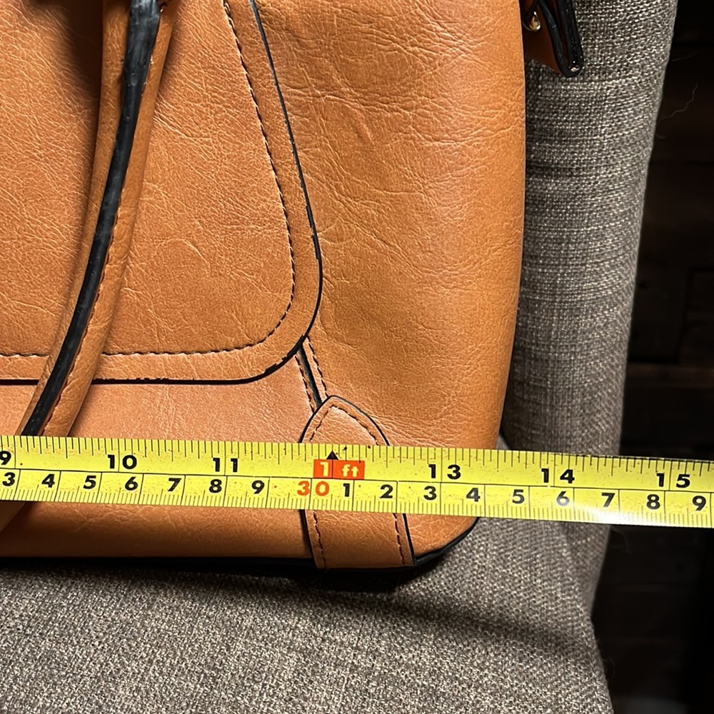 London Fog hand bag - Picture 12 of 13